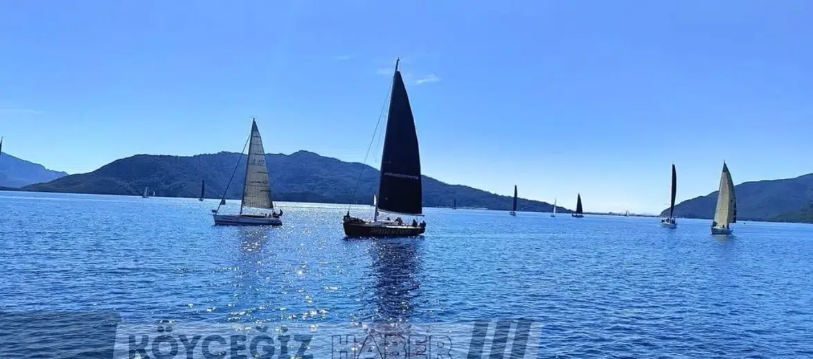 Marmaris'te Görsel Şölen: 44 Tekne ve 450 Sporcu Denizde Devleşti!