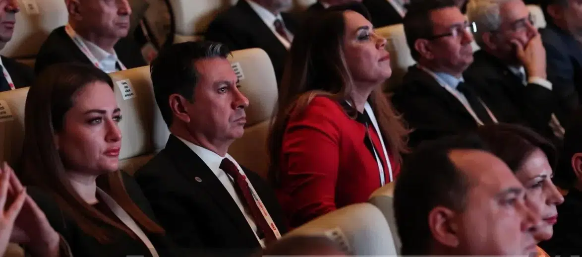 Ahmet Aras Ankara'da Patladı: CHP İktidarında İnsanca Yaşam Sözü!