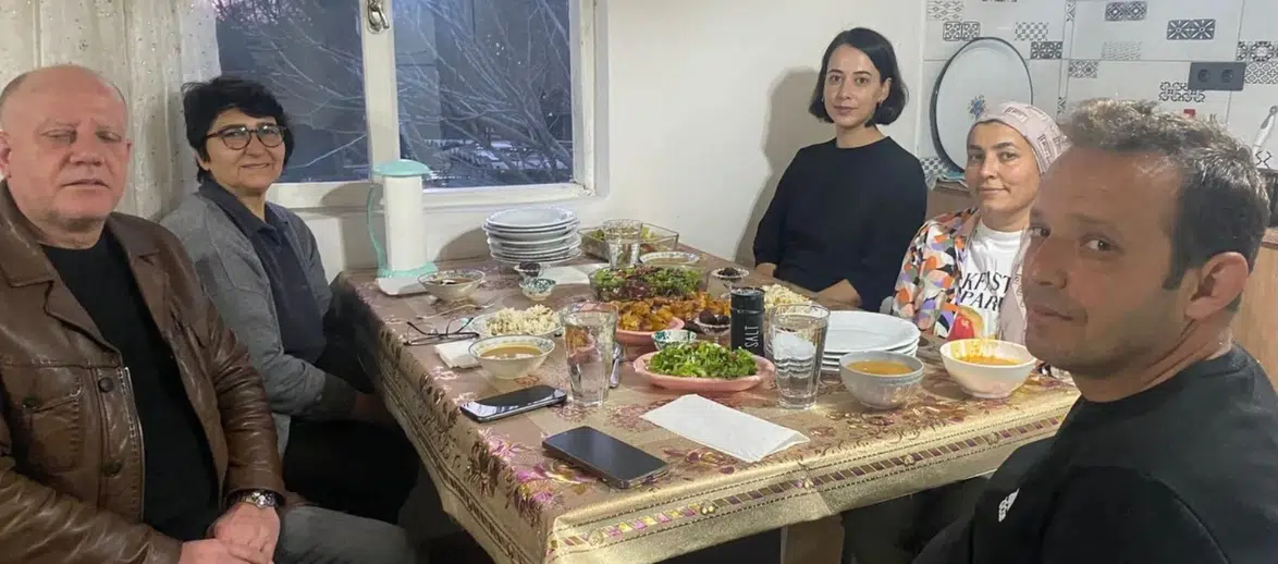 Yangı Mahallesi’nde Sofralar Solcum Ailesi İçin Kuruldu