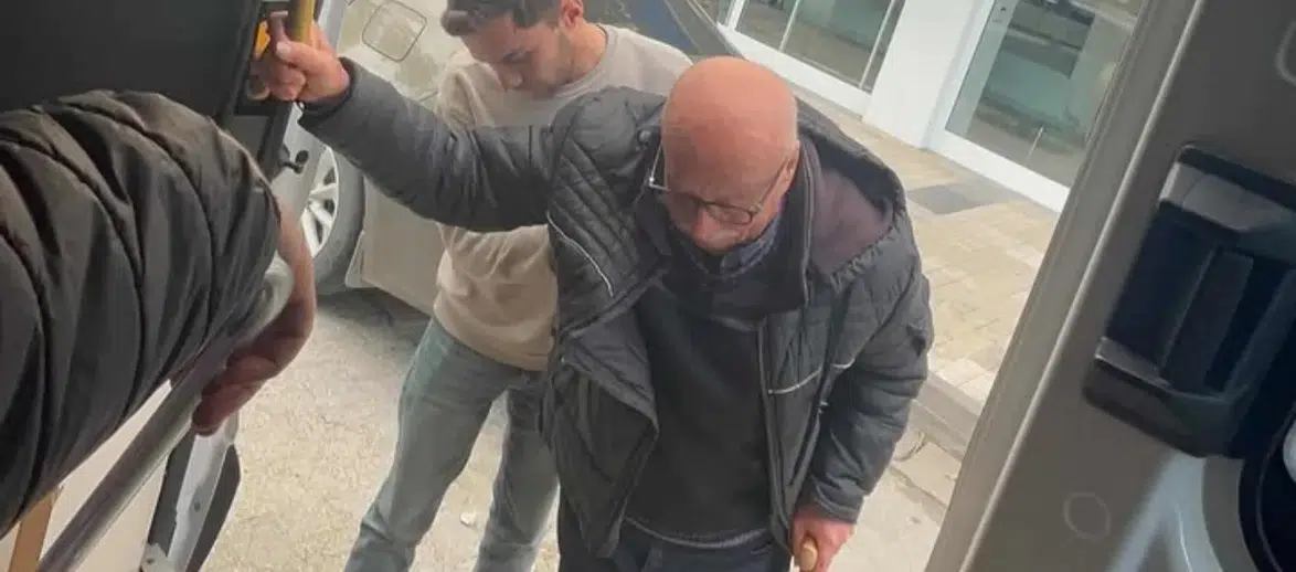 Köyceğiz’de Örnek Davranış: Engelli Yolcuya Şoför Elini Uzattı!