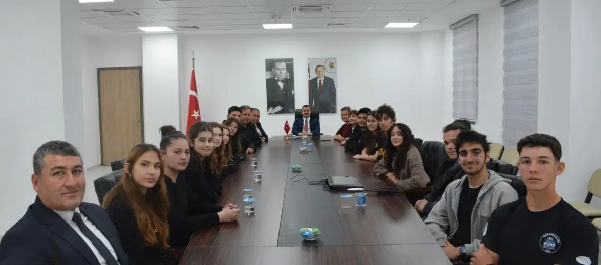 Köyceğiz Naip Hüseyin Lisesi: Kaymakam Kumcu’dan Başarı Vizesi!