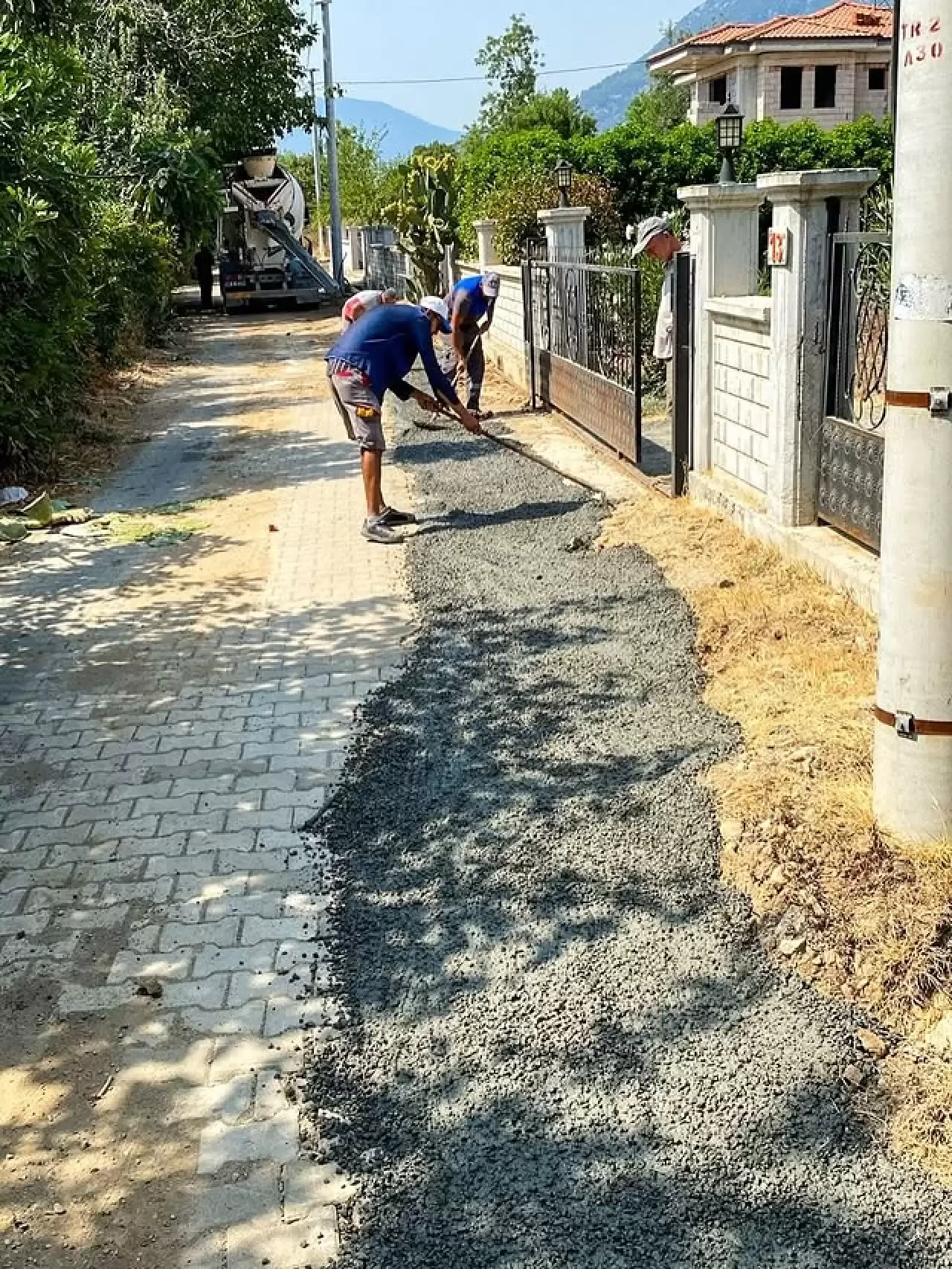 Zeytinalanı Mahallesi’nde Parke ve Beton Hamlesi! Köyceğiz Belediyesi Fen İşleri Müdürlüğü Sahada 3