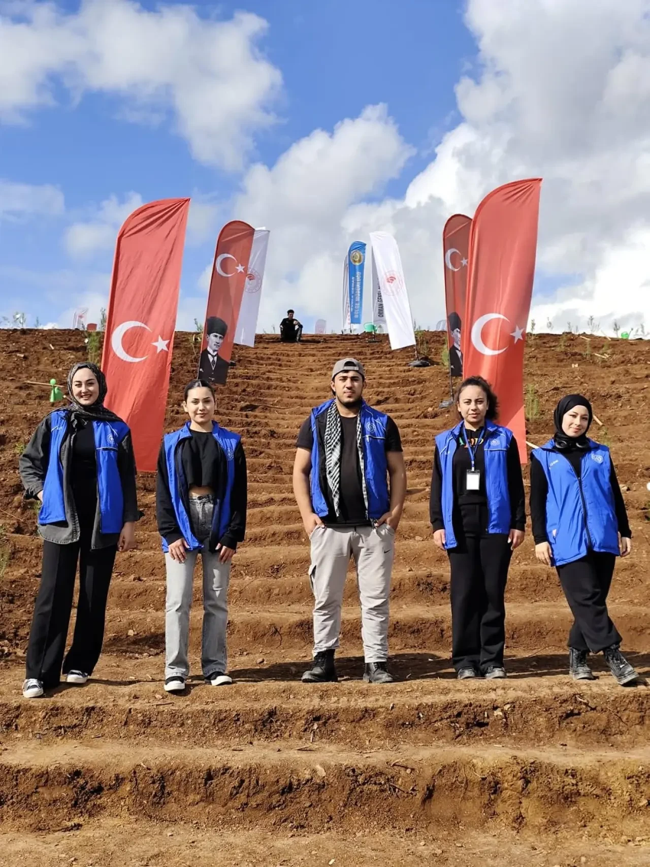 11 Kasım Milli Ağaçlandırma Günü: Köyceğiz Gençleri Fidan Dikimiyle Destek Verdi 2