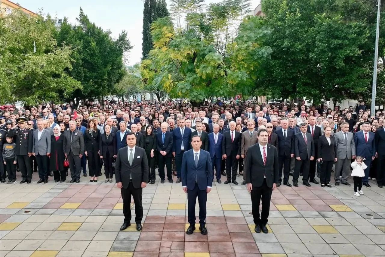 Ortaca’da 10 Kasım Töreni: Siren Sesleriyle Başlayan Anma, Öğrencilerin Etkinliğiyle Devam Etti 4