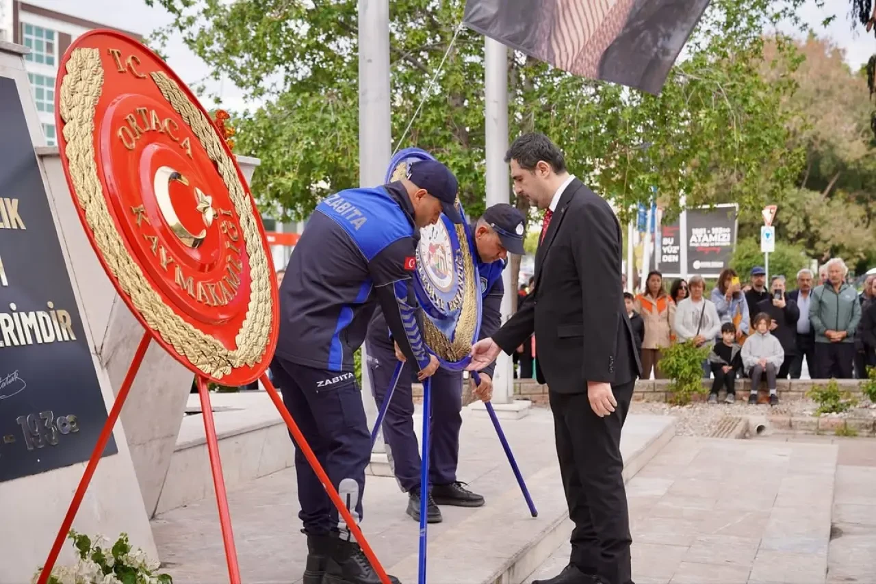 Ortaca’da 10 Kasım Töreni: Siren Sesleriyle Başlayan Anma, Öğrencilerin Etkinliğiyle Devam Etti 5