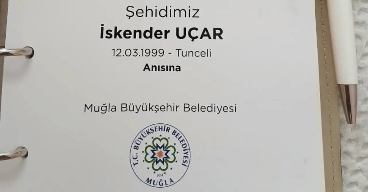 Şehit Babasına Hatıra Defteri Geldi: Başkan Aras’tan Köyceğiz’de Göz Dolduran Vefa 4