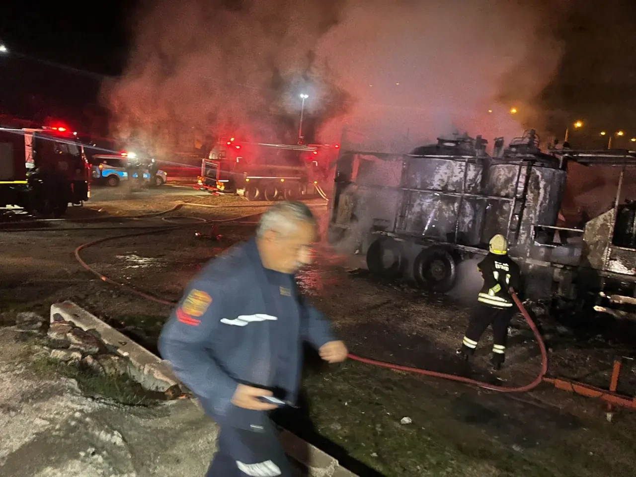 Fethiye’de Asfalt Kamyonunda Yangın: İtfaiye Zamanında Müdahale Etti 1