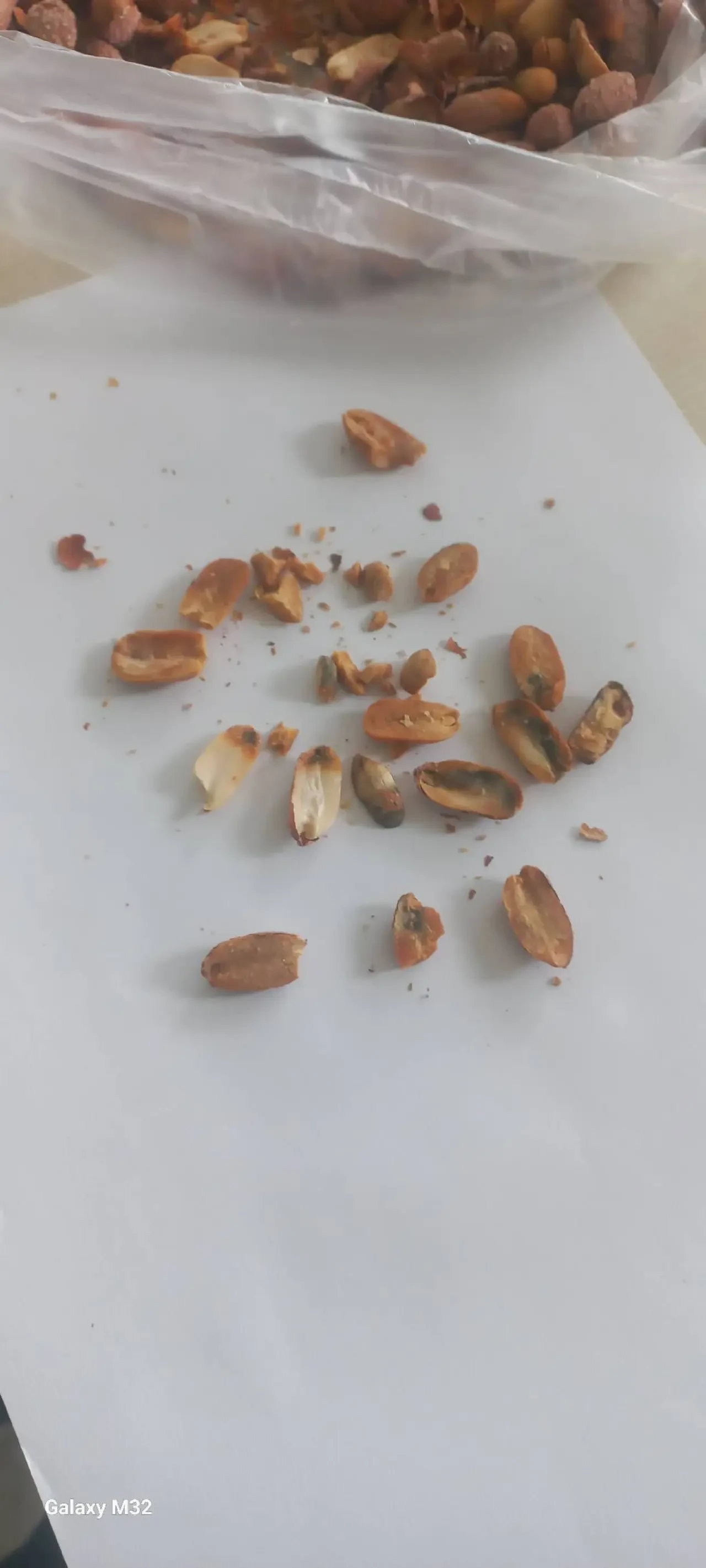 Köyceğiz Pazarı'nda 'Osmaniye Fıstığı' Tuzağı! Ucuz Diye Alanın Midesi Bozuluyor 2