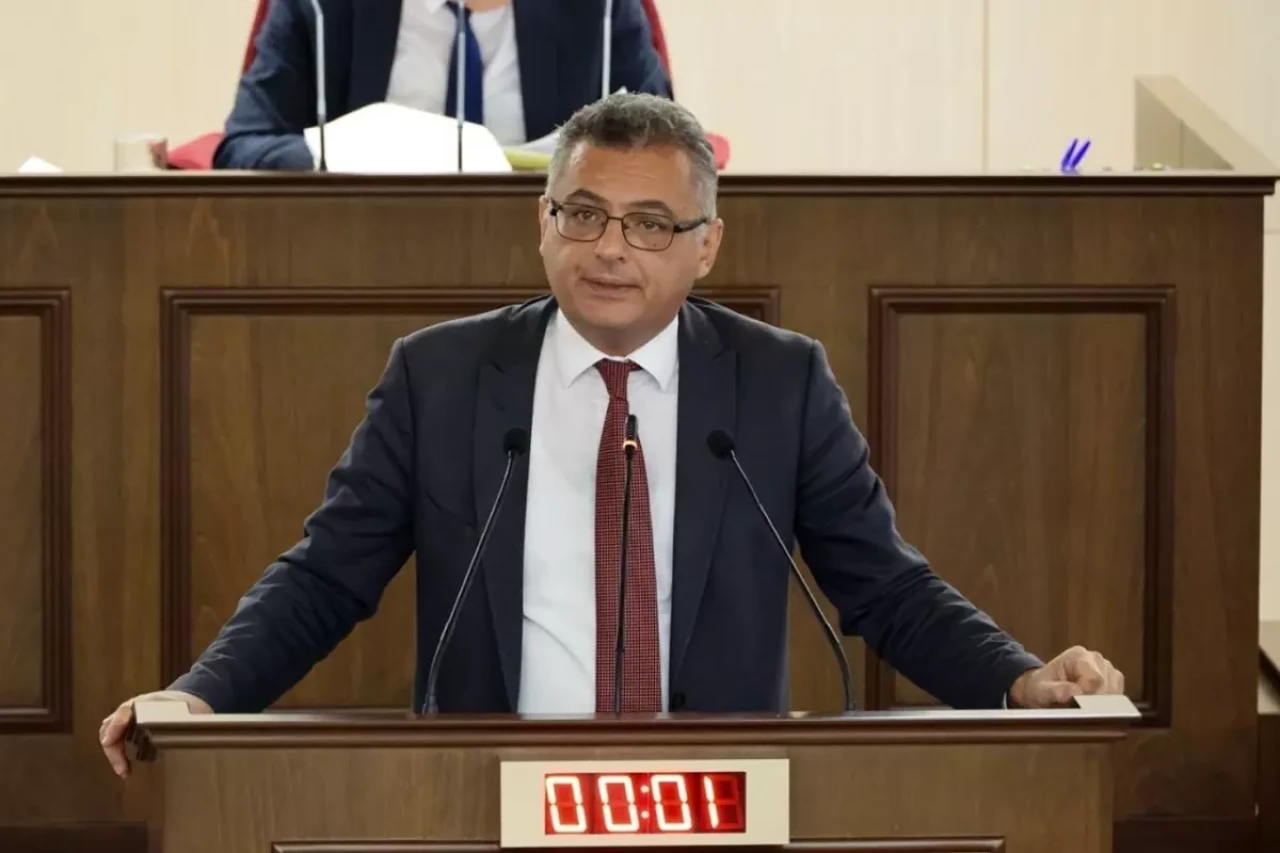 KKTC’de Sandıklar Konuştu: Tufan Erhürman Cumhurbaşkanı Seçildi. Tufan Erhürman Kimdir, Kaç Yaşında, Aslen Nereli?