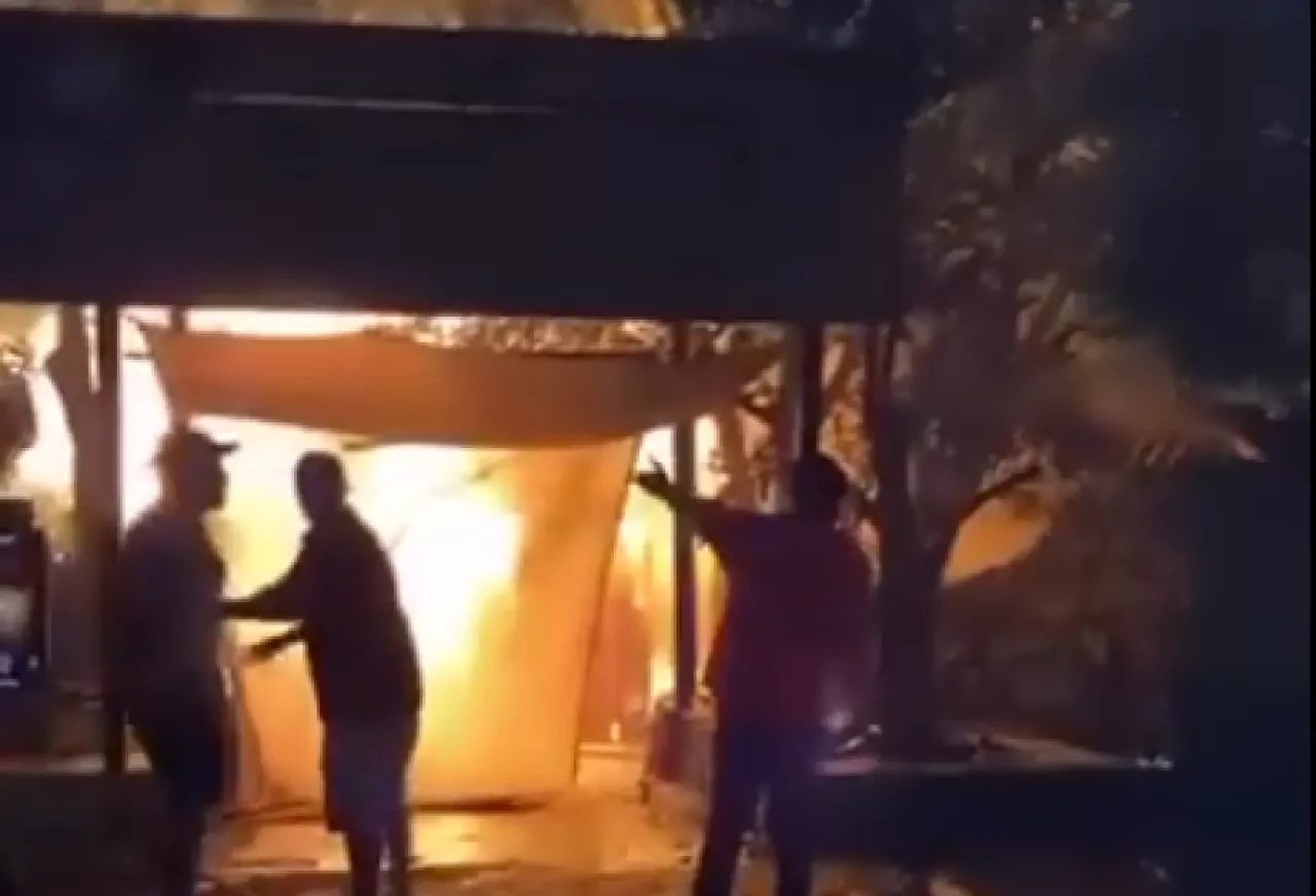 Muğla Akyaka’da Balıkçı Restoranında Yangın: Kadın Azmağı’ndaki İşletme Kül Oldu