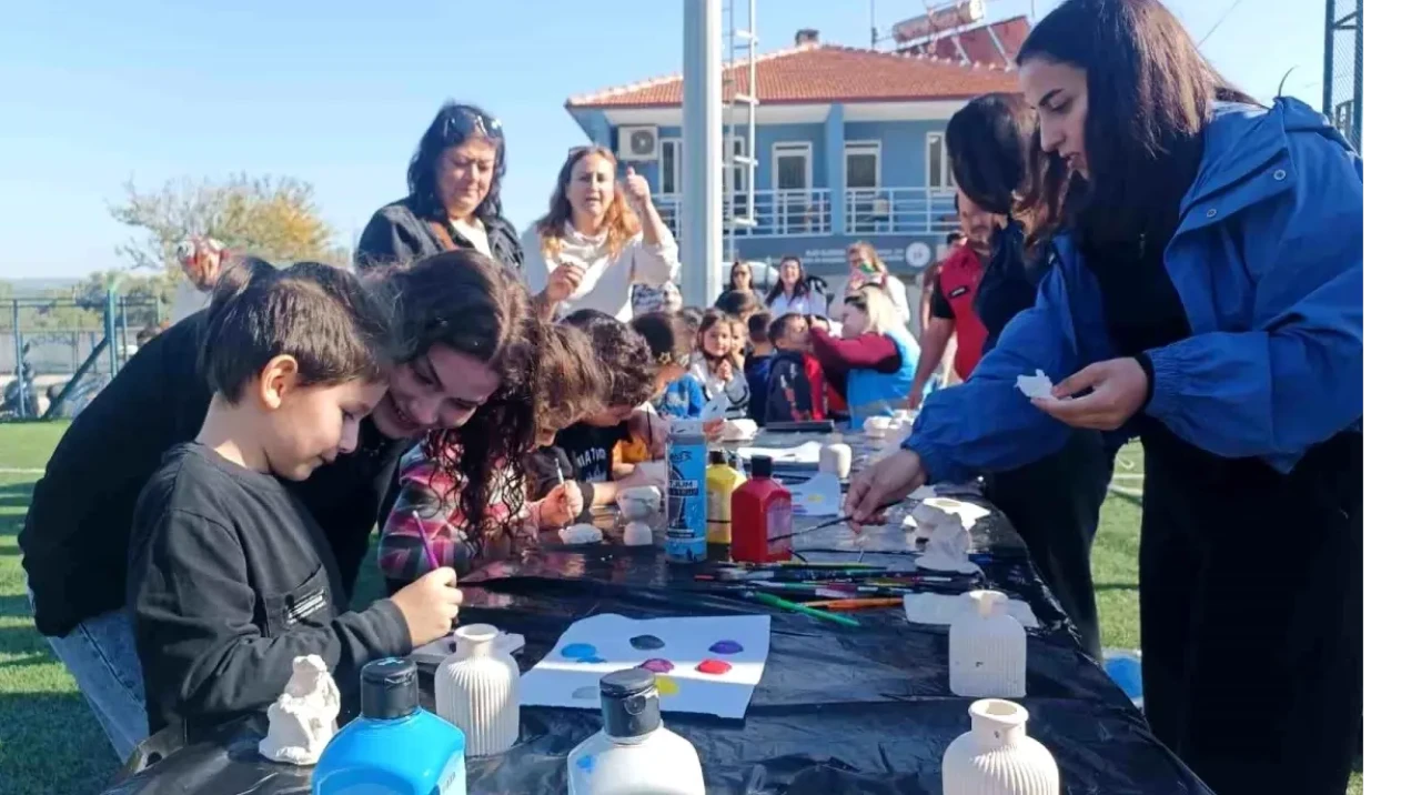 Ula’da Anaokulu Öğrencilerine Renkli Çocuk Şenliği: Gönüllü Gençlerden Unutulmaz Etkinlik