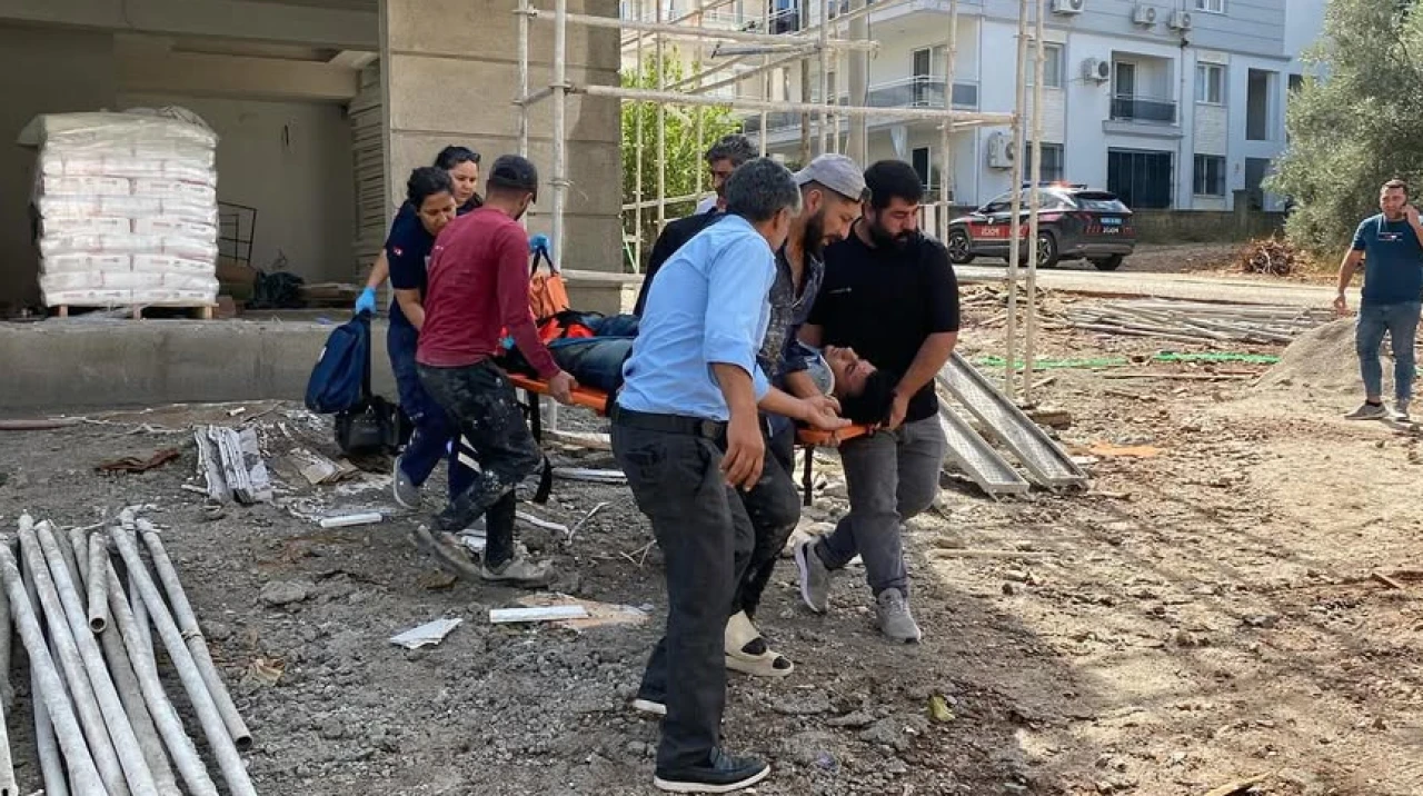 Fethiye’de İnşaatta İş Kazası: Genç İşçi Asansör Boşluğuna Düştü