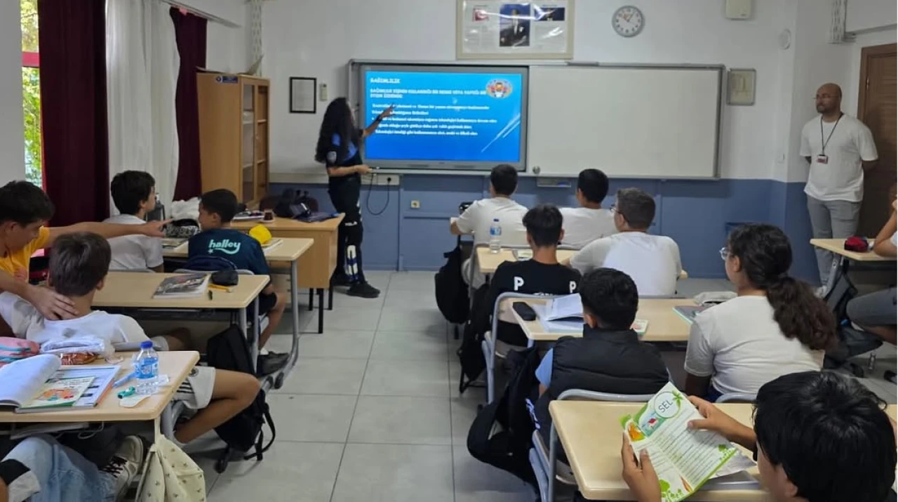 Dalaman’da Öğrencilere Güvenlik ve Teknoloji Semineri: 90 Kişiye Bilgilendirme Yapıldı