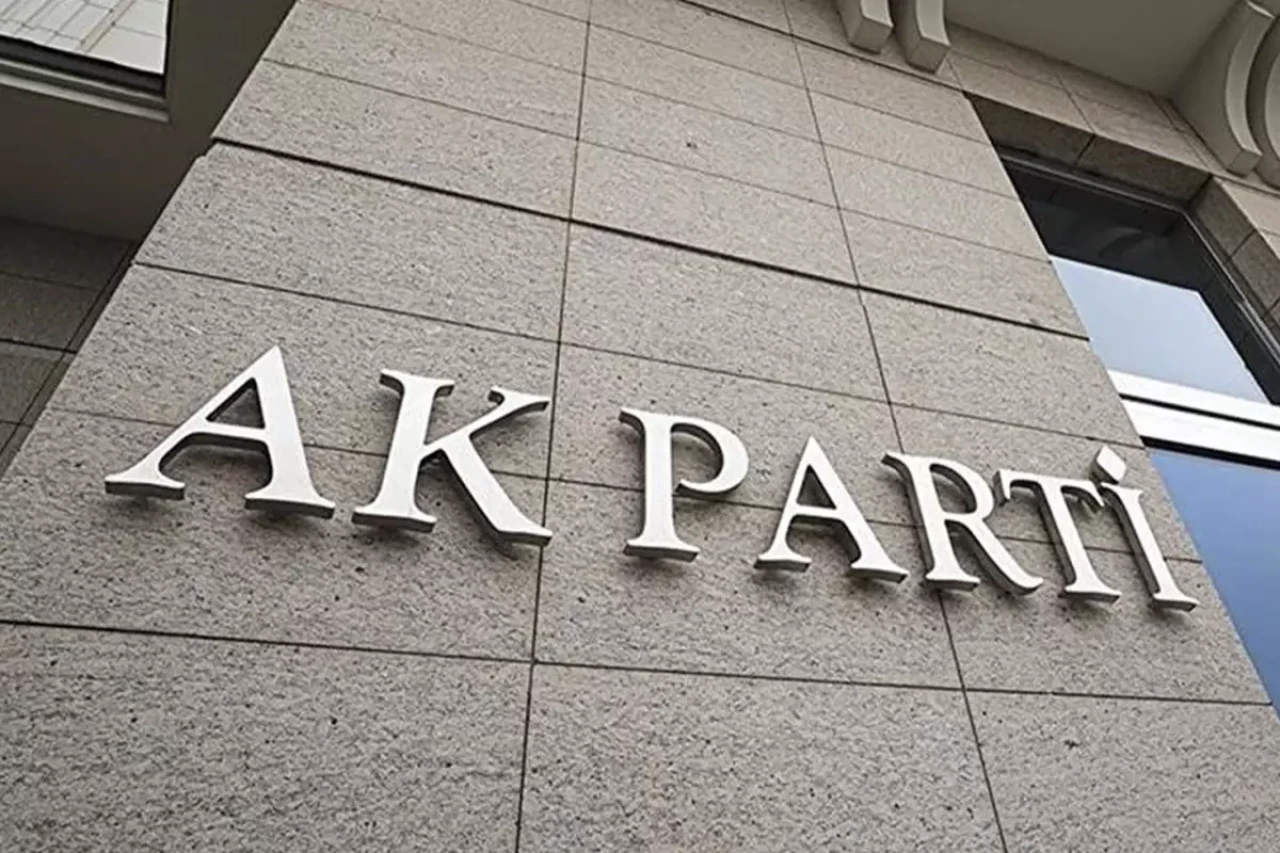 AK Parti’de Nejat Öztürk ve Muhammed Yavuz Gültepe Görevden Ayrıldı mı? İstanbul’da Peş Peşe İstifalar