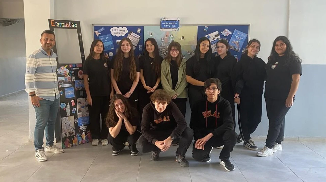 Köyceğiz Naip Hüseyin Anadolu Lisesi’nde Erasmus Days Pano Etkinliği Gerçekleştirildi