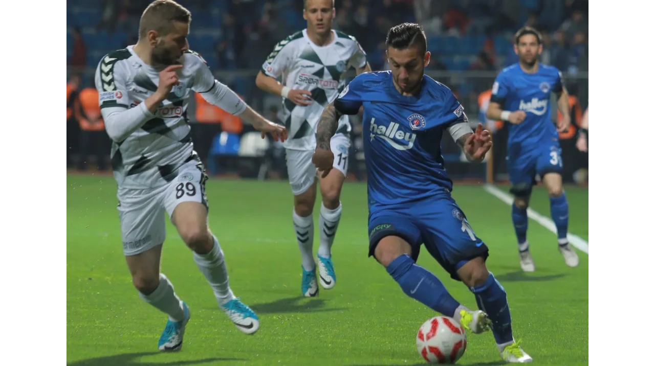 Kasımpaşa Konyaspor maçı nereden izlenir? Kasımpaşa Konyaspor CANLI hangi kanalda, nasıl izlenir?