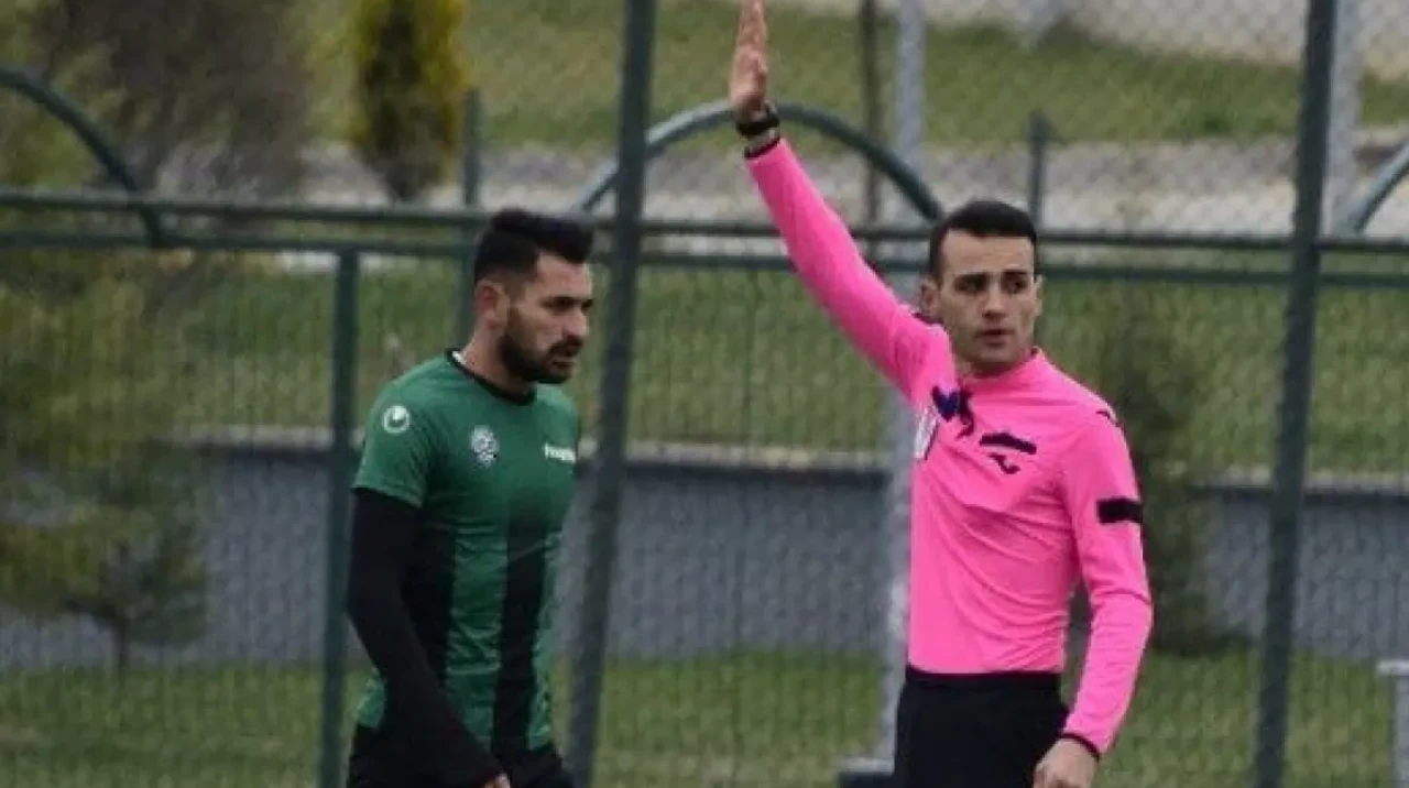 Bedirhan Efeakdoğan Kimdir? Hakemlik Geçmişi, Görev Aldığı Ligler, Aslen Nereli