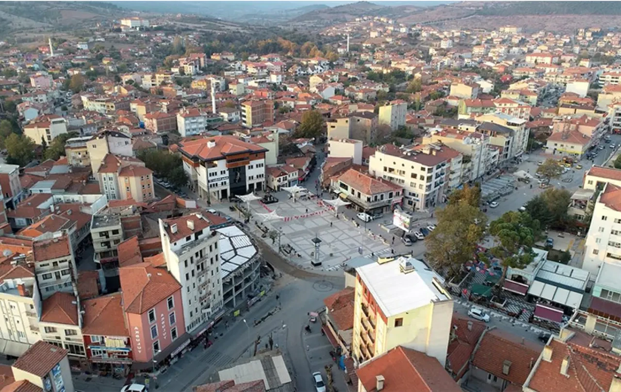 Sındırgı Depremi Manisa’yı Sarstı: 83 Yapıda Hasar Tespit Edildi
