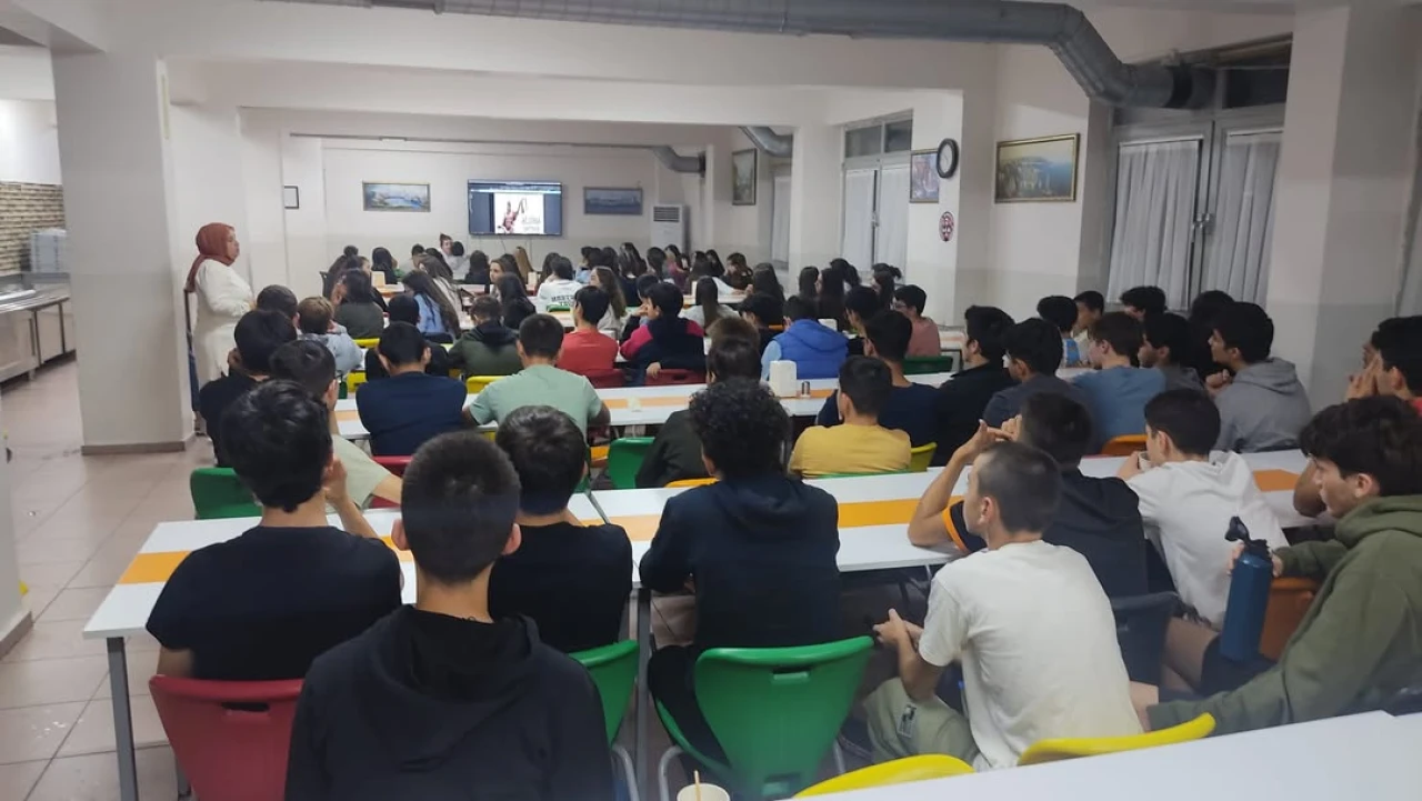 Köyceğiz Fen Lisesi’nde Ahilik Tanıtımı: Öğrencilere Esnaf Ahlâkı ve Kültürel Miras Anlatıldı