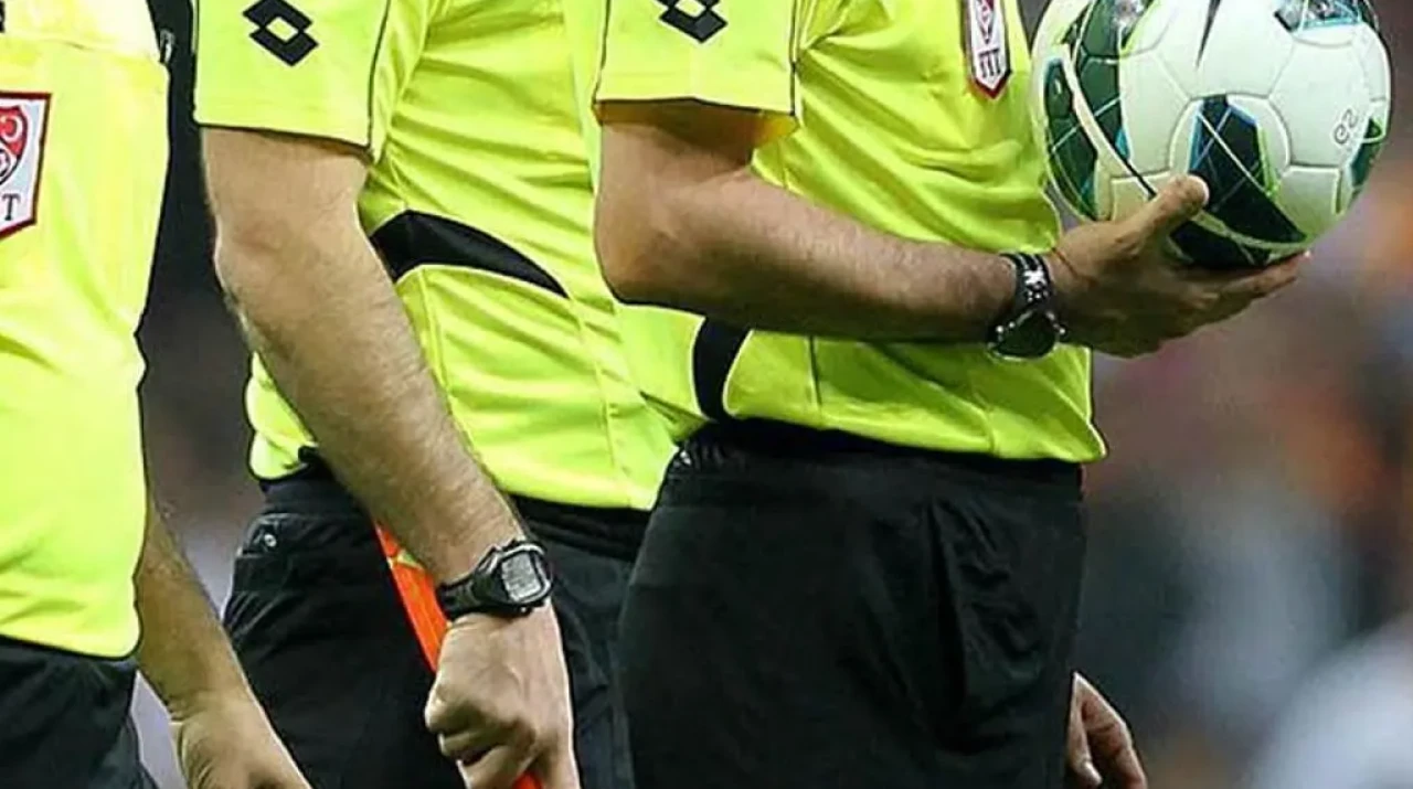 Ahmet Emre Demirci Kimdir? Kaç Yaşında, Nereli, Hangi Maçlarda Yardımcı Hakemlik Yaptı?