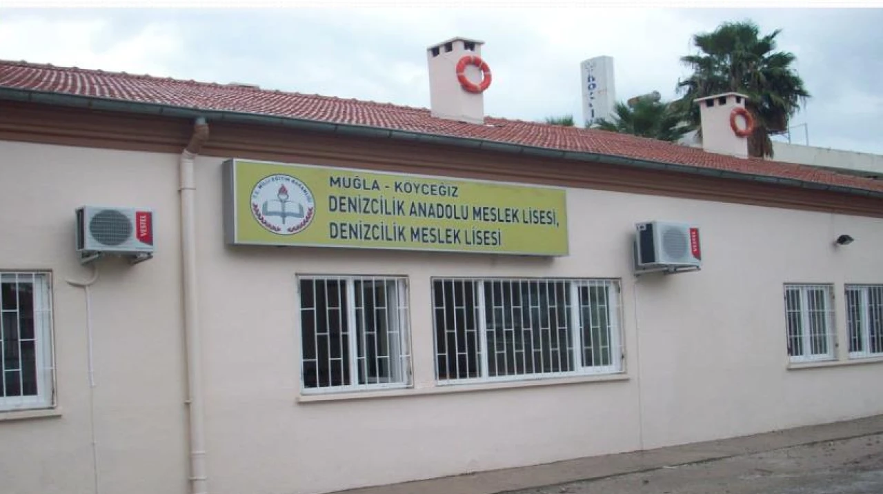 Köyceğiz Denizcilik Lisesi’nde Okul Aile Birliği Toplantısı Yapıldı: Yeni Yönetim Seçildi