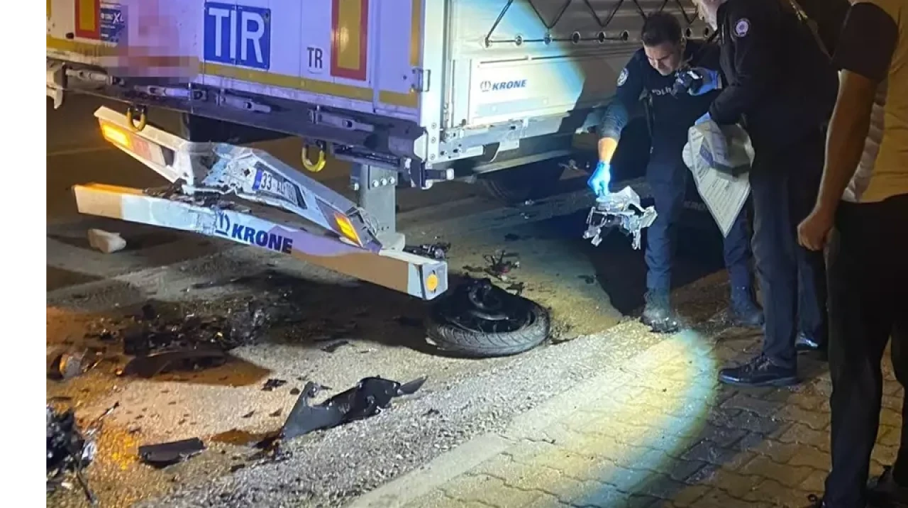 Motosiklet Tıra Çarptı: Muhammet Ali Doğan Tekin Hayatını Kaybetti