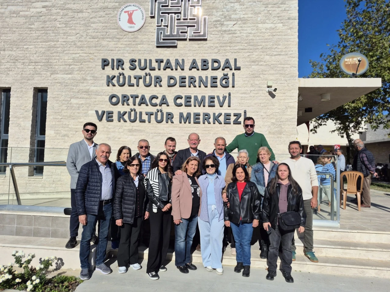 Pir Sultan Abdal Kültür Derneği Ortaca Şubesi Kahvaltı etkinliği