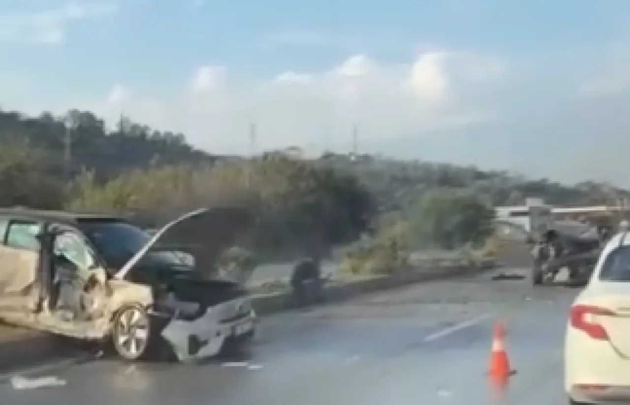Milas-Bodrum Karayolunda Kaza: Dörttepe Kavşağında Trafik Durdu, Yaralılar Var