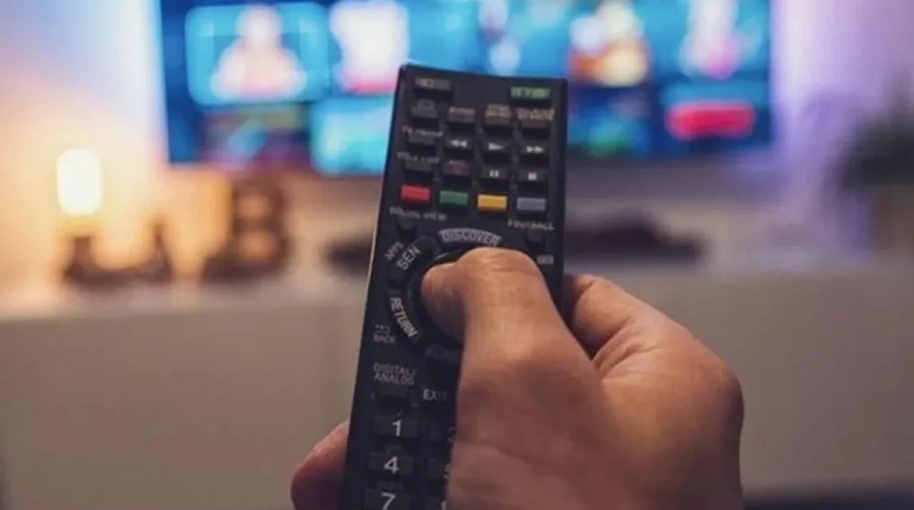 Pazar Akşamı Ekranlarda Neler Var? 2 Kasım 2025 TV Yayın Akışı Açıklandı