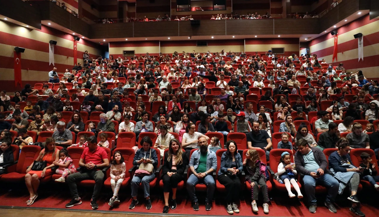 Menteşe’de Aralık Ayı Tiyatro Takvimi Açıklandı