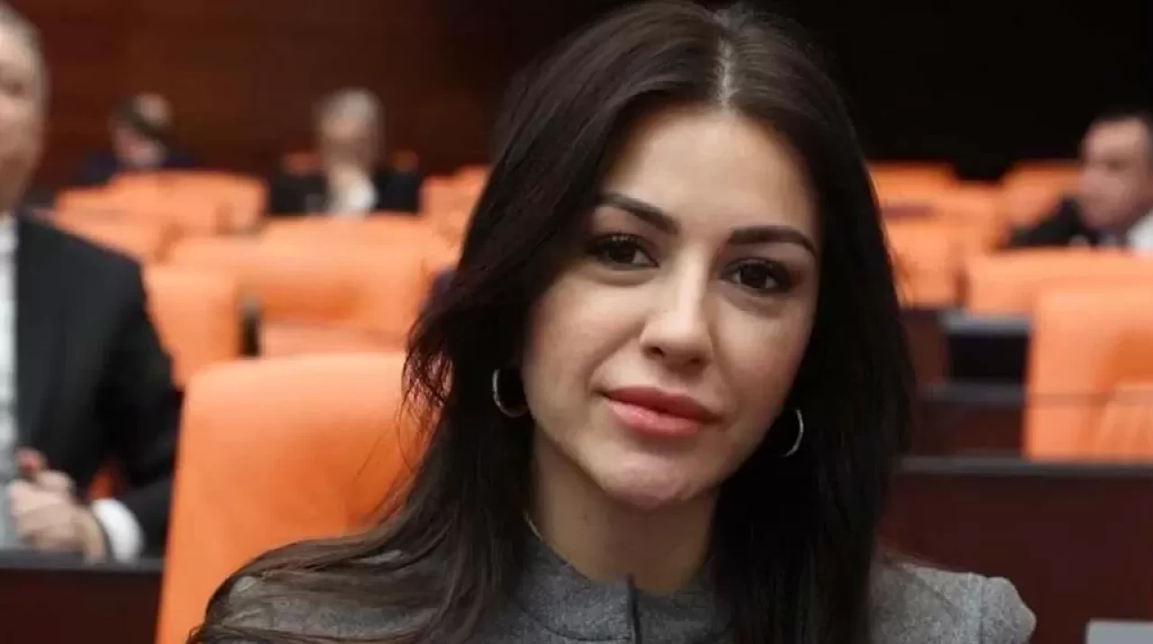 Nilhan Ayan Kimdir, Kaç Yaşında, Aslen Nereli, Eşi, Çocukları, Mesleği Nedir?