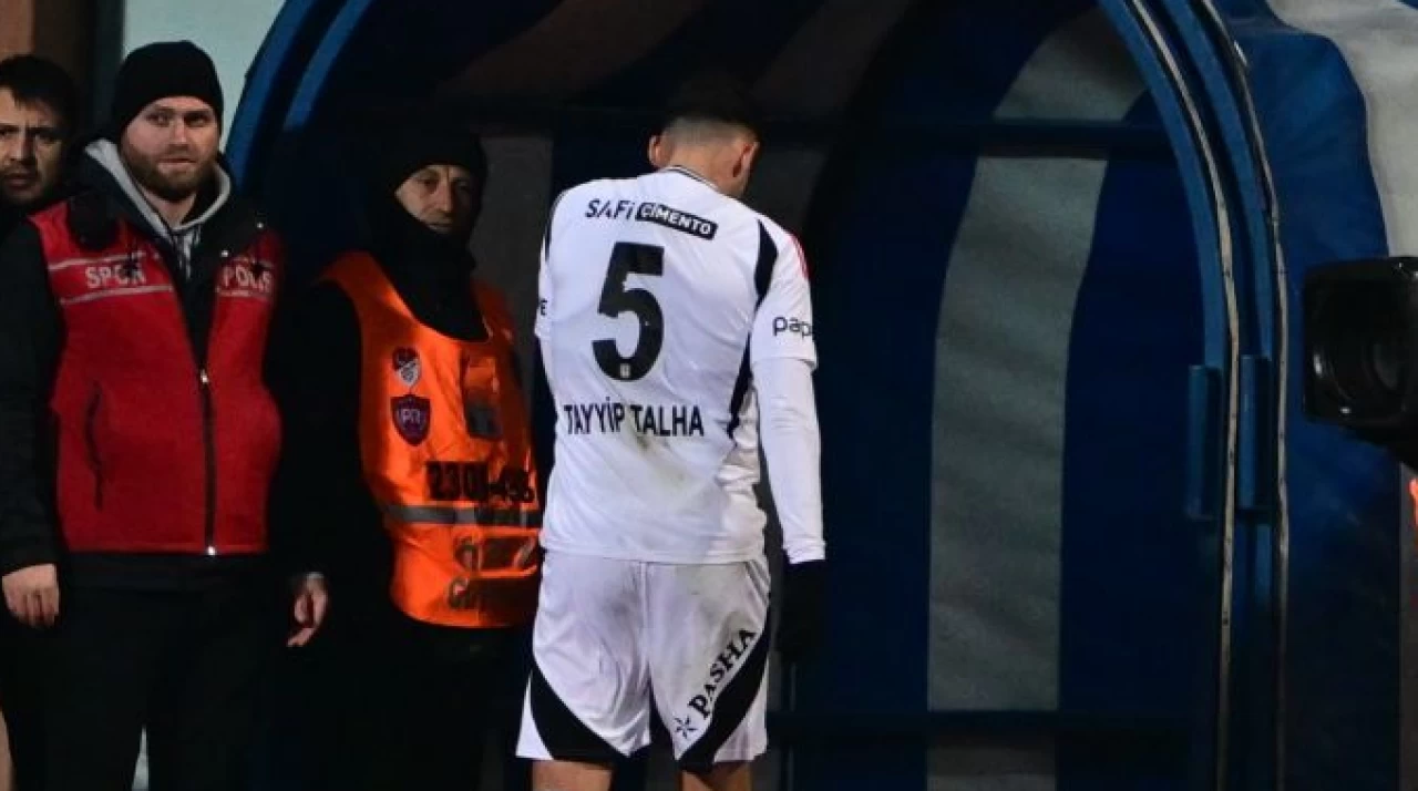 Kasımpaşa Beşiktaş Maçı VAR kayıtları açıklandı! Kırmızı kart hakem konuşmaları