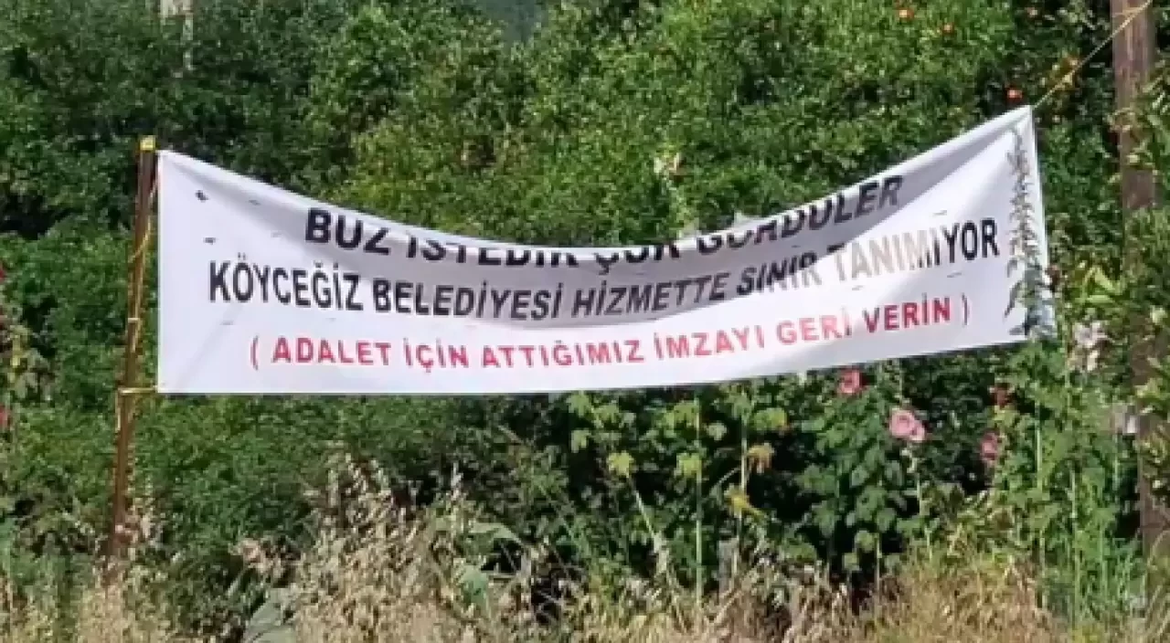Köyceğiz’de Dikkat Çeken Pankart: “Adalet İçin Attığımız İmzayı Geri Verin”