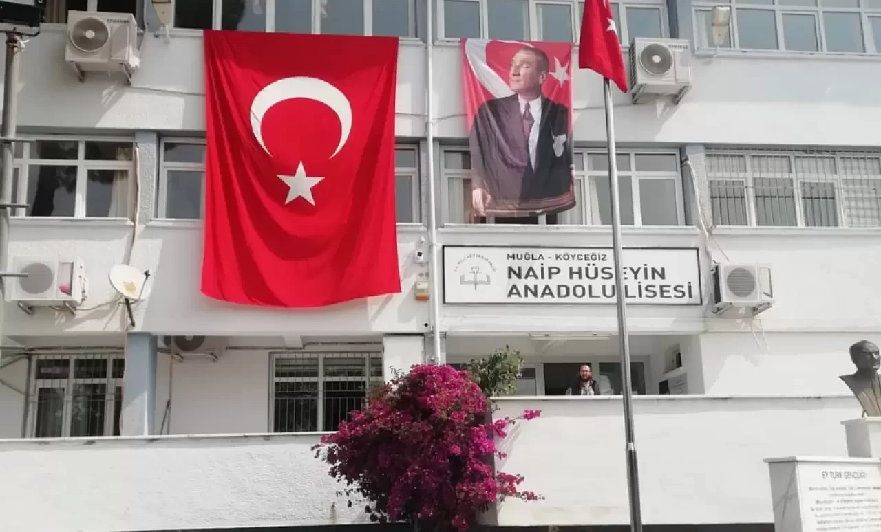 Köyceğiz Naip Hüseyin Anadolu Lisesi’nden Nakil Duyurusu: 11. ve 12. Sınıflar İçin 4 Kontenjan Kaldı!