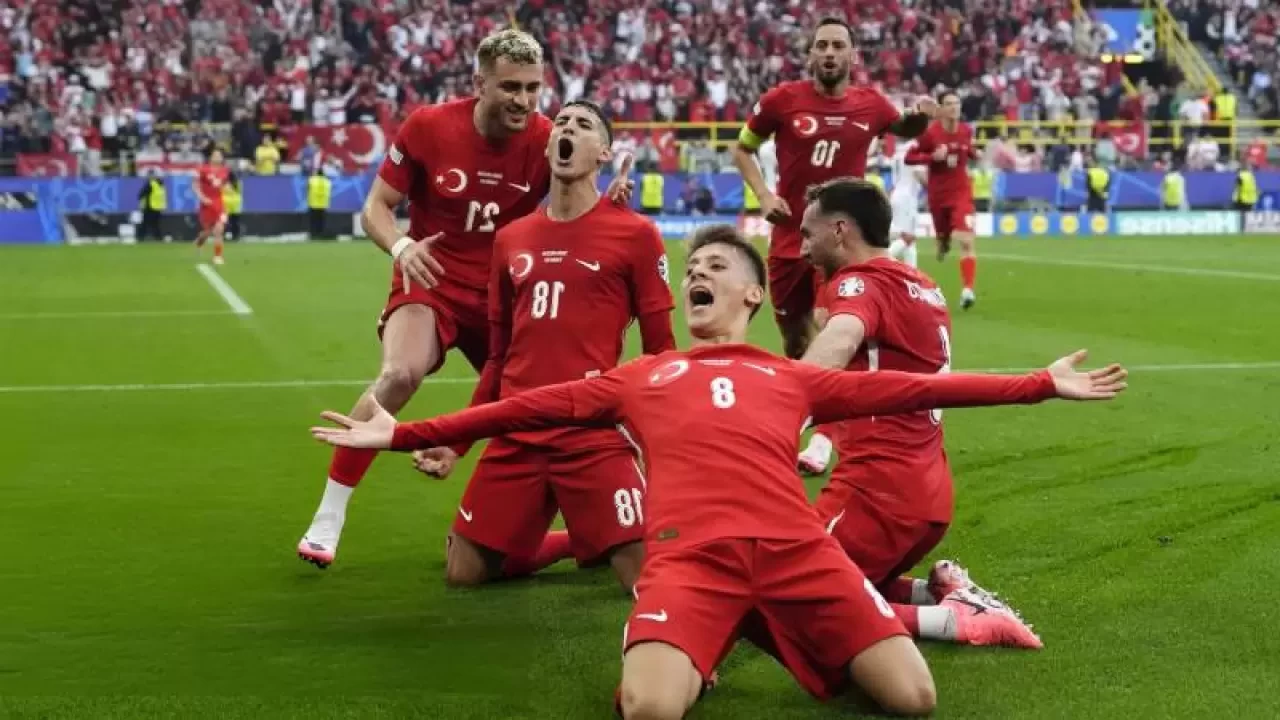 Türkiye - Gürcistan Maçı 11’i Netleşiyor: Arda Güler İlk 11’de mi? Montella Kararını Verdi