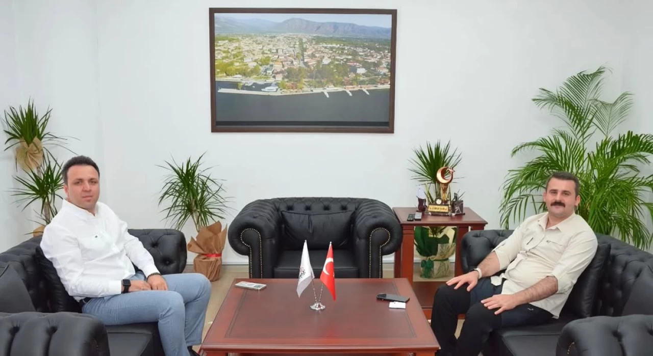 Kavaklıdere Kaymakamı Ali Argama’dan Köyceğiz Kaymakamı Mert Kumcu’ya Hayırlı Olsun Ziyareti