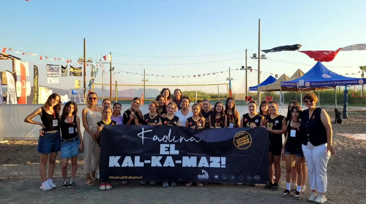 Köyceğiz’de 4. Zafer Kupası Plaj Voleybol Turnuvası Başladı: Her Smaç Kadına Şiddete Hayır