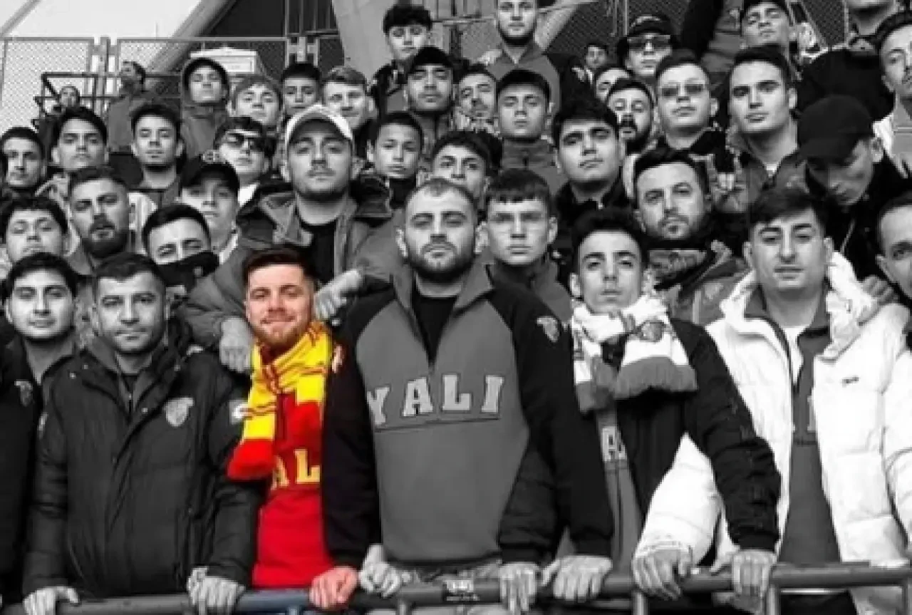 Emircan Övüç Kimdir, Neden Öldü? Göztepe Taraftarının Silahlı Kavga Sonrası Hayatını Kaybetmesi İzmir’i Yasa Boğdu