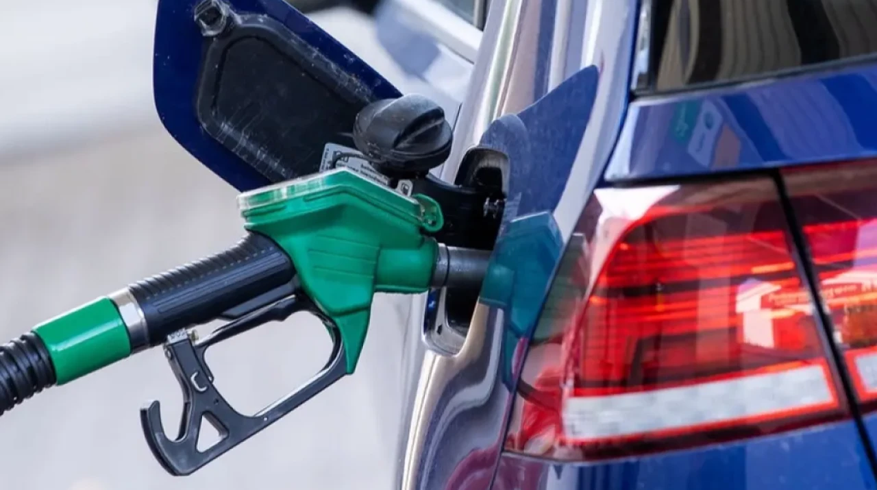 Benzine, Mazota, Motorine Zam mı Geldi! 24 Eylül 2025 Güncel Akaryakıt Fiyatları Ne Kadar Oldu?