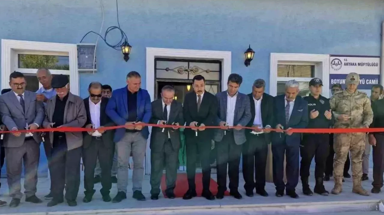 Akyaka'da Hayırla Yükselen Cami İbadete Açıldı