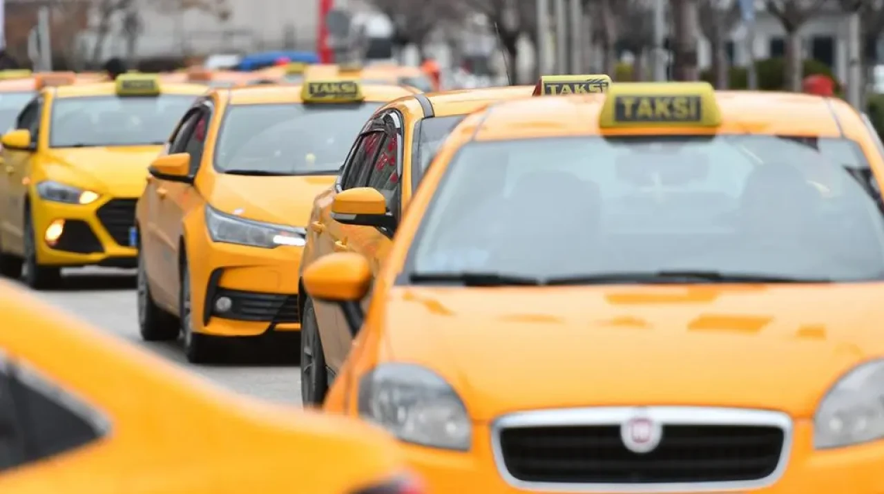 Taksi Ücretlerine %30 Zam: Taksimetre Açılış, Kısa Mesafe, Kilometre ve İndi-Bindi Ücretleri Ne Kadar?