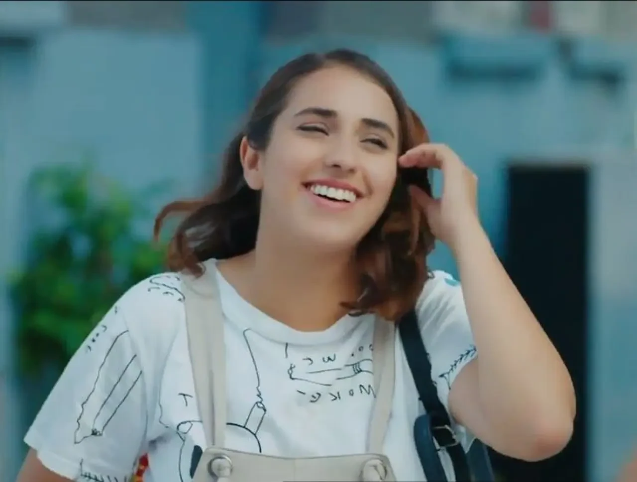 Çarpıntı Emel Kimdir? Ceren Taşçı Kaç Yaşında, Aslen Nereli, Boyu Kaç, Hangi Dizilerde ve Filmlerde Rol Aldı?