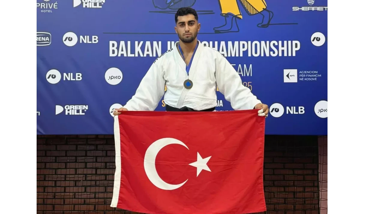 Yunusemre Belediyespor’un Milli Judocusu Enes Pınar Balkan Şampiyonası’nda Bronz Madalya Kazandı