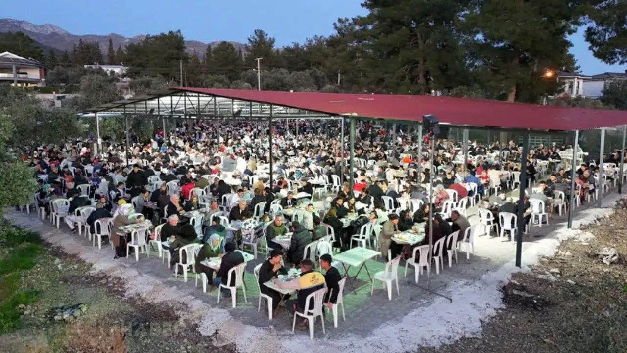 Köyceğiz'de Anlamlı İftar: Satılmış Ailesi Dostlarıyla Buluştu