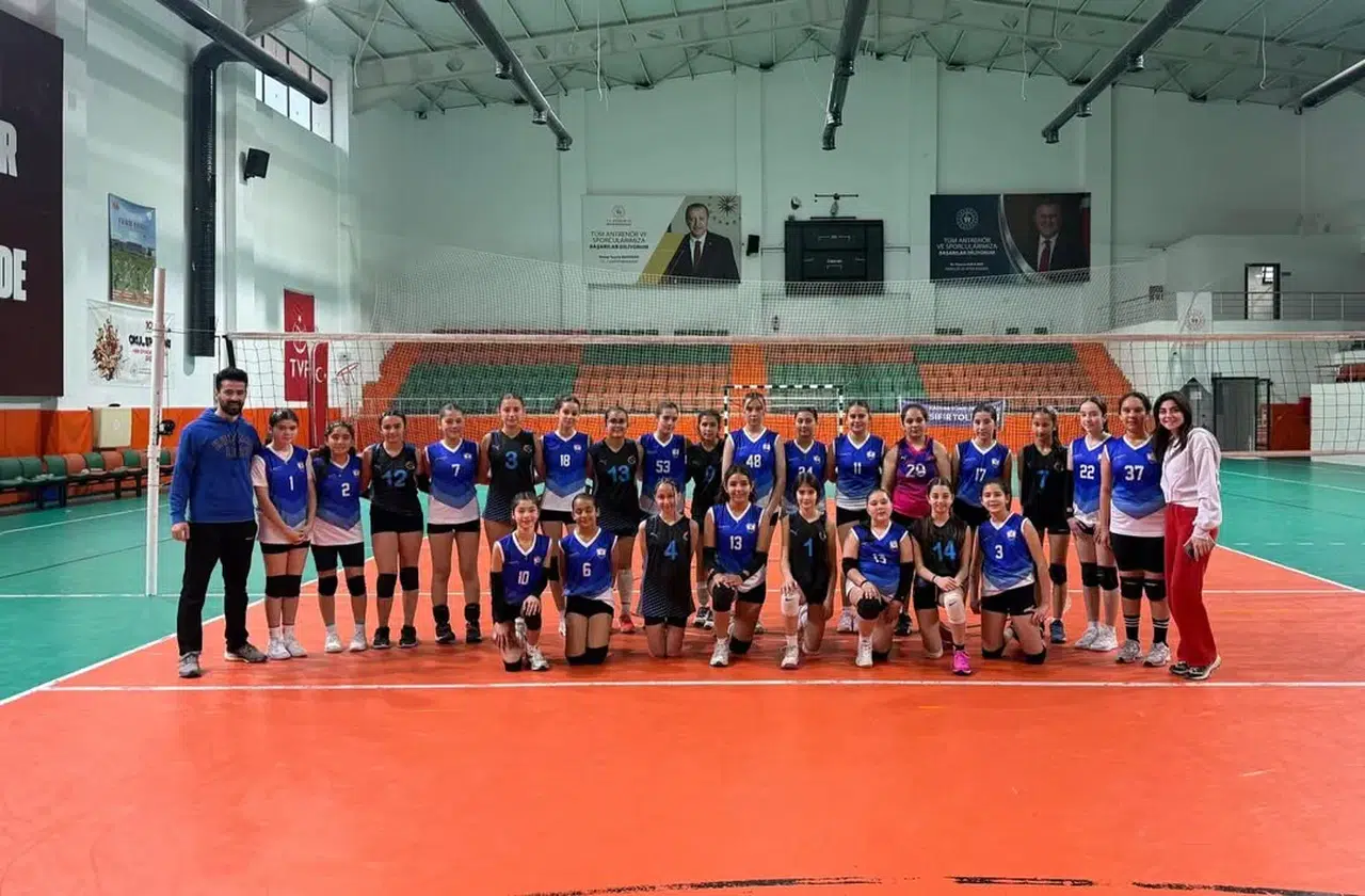Köyceğiz’de Voleybol Şöleni: Midi Kızlar Sahada Devleşti!