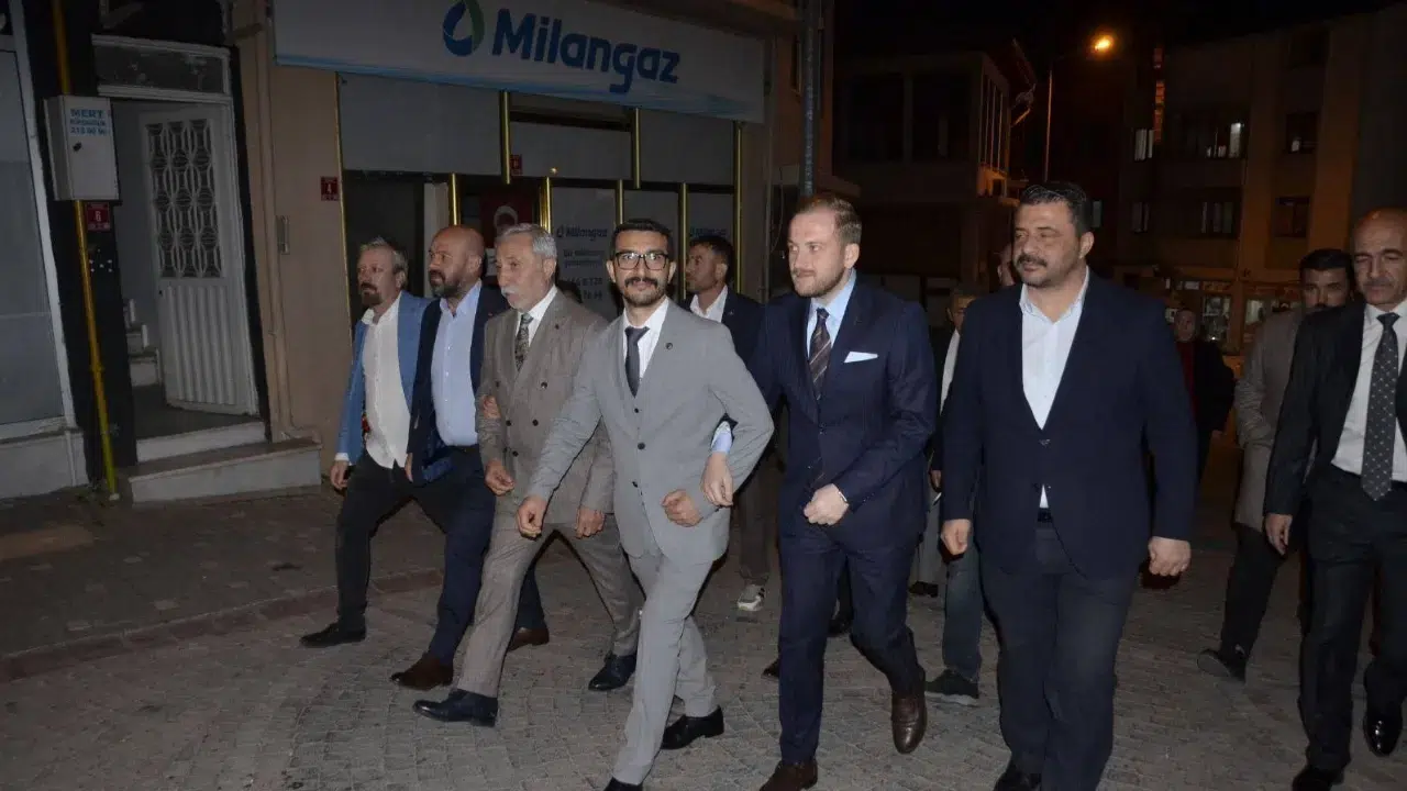 Kavaklıdere’de MHP Heyetinden Vatandaşlara Samimi Ziyaret