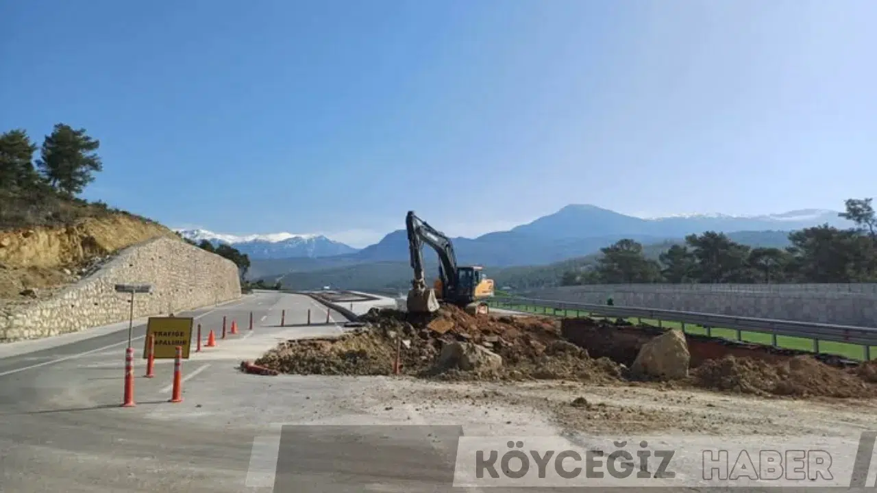 Seydikemer Devlet Hastanesi Yolunda Göçük: Yol Ne Zaman Açılacak?