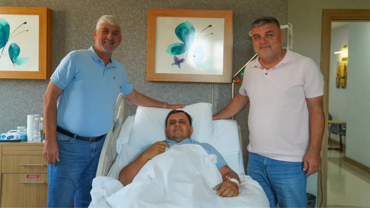 Ali Erdoğan’dan Sezer Durmuş’a Geçmiş Olsun Ziyareti!