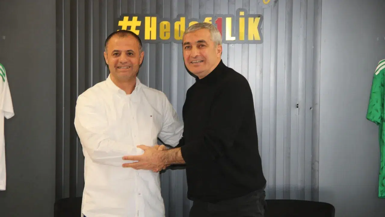 Muğlaspor’da Mustafa Sarıgül Dönemi: Şampiyon Hoca İmzayı Attı!