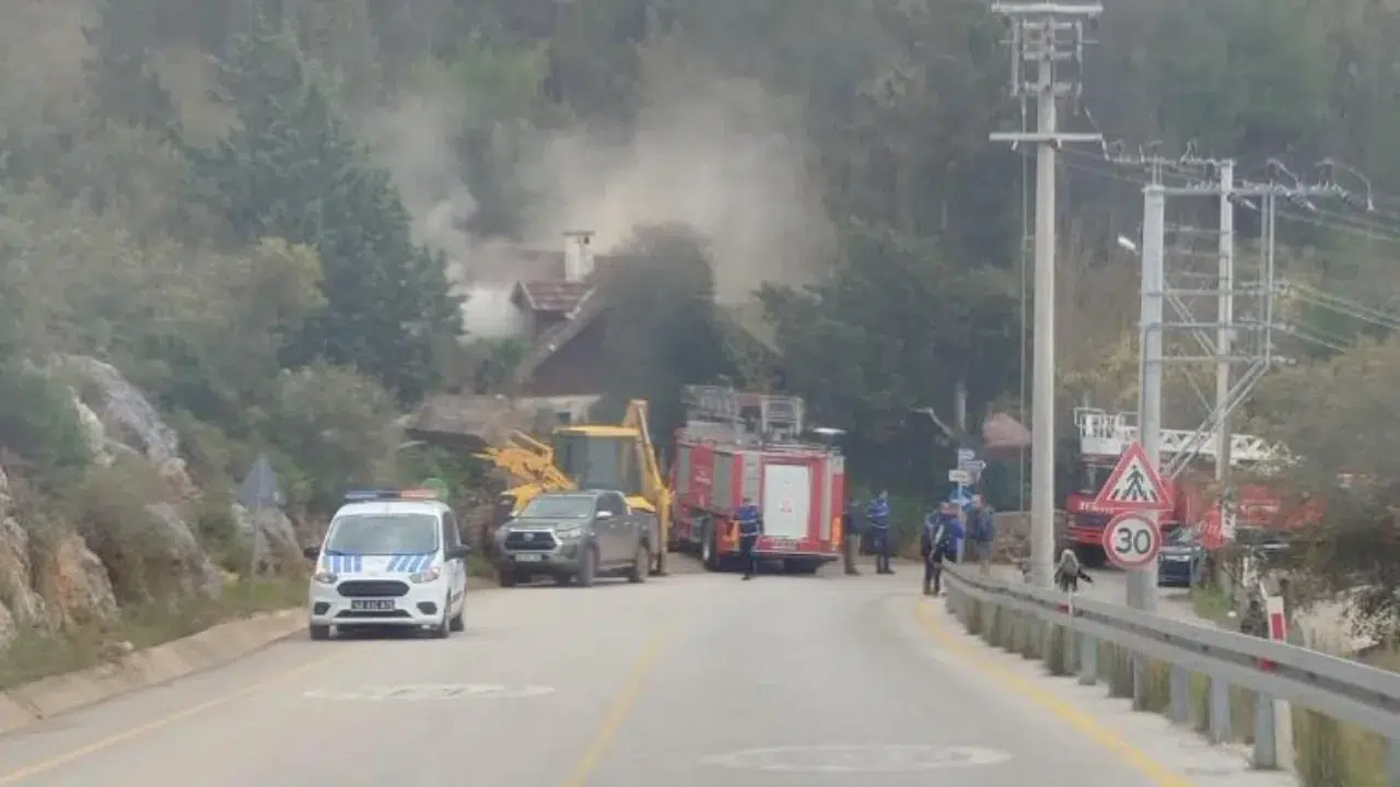 Fethiye Kayaköy’de Korkutan Yangın: Ekipler Seferber Oldu!